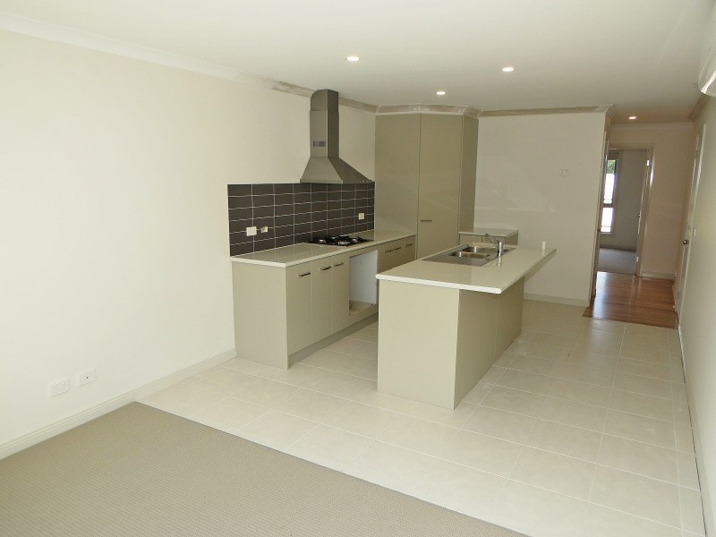 1 & 2, 64 Service Street, Clunes VIC 3370