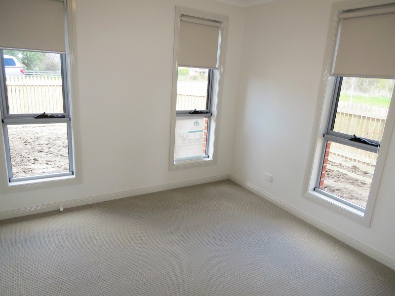 1 & 2, 64 Service Street, Clunes VIC 3370