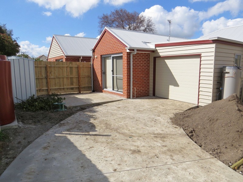 1 & 2, 64 Service Street, Clunes VIC 3370