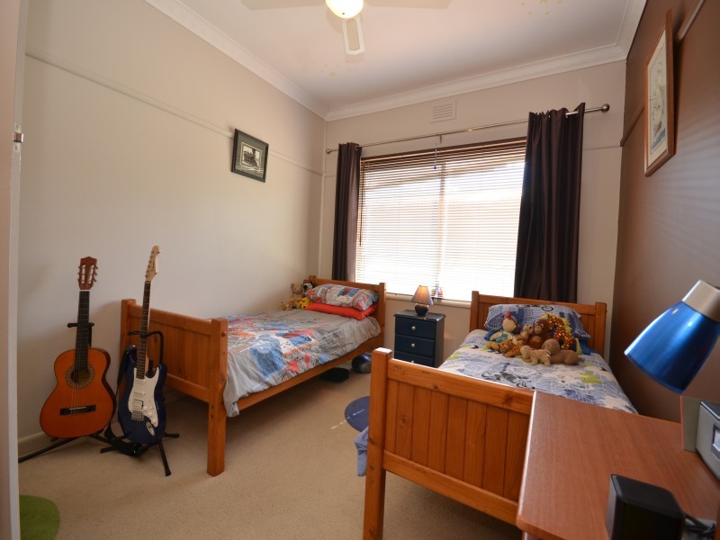 35 Cochrane Court, Invermay Park VIC 3350