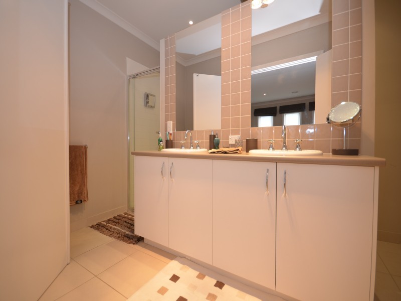 25 Dorset Drive, Alfredton VIC 3350