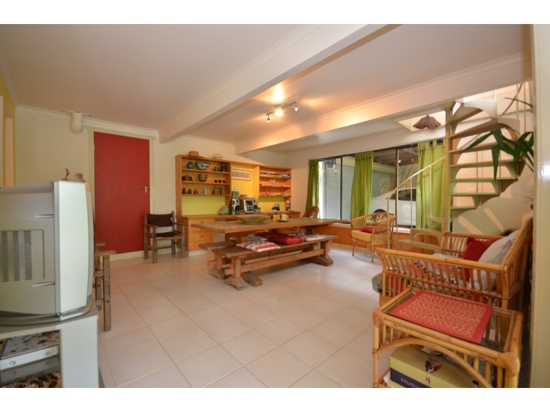 114 Moss Avenue, Mount Helen VIC 3350