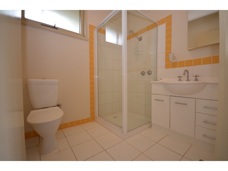 114 Moss Avenue, Mount Helen VIC 3350