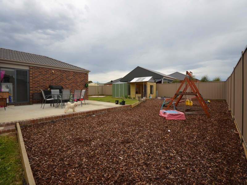 7 Deakin Drive, Delacombe VIC 3356