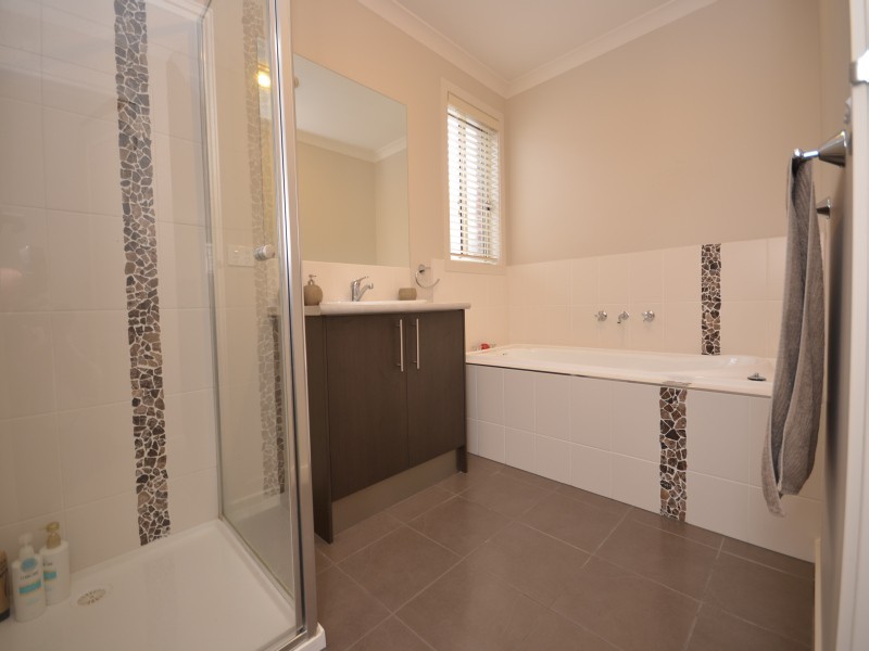 12/126 Spencer Street, Sebastopol VIC 3356