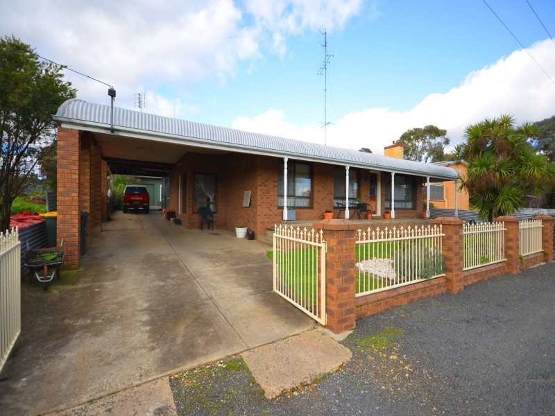 14 Church Street, Scarsdale VIC 3351