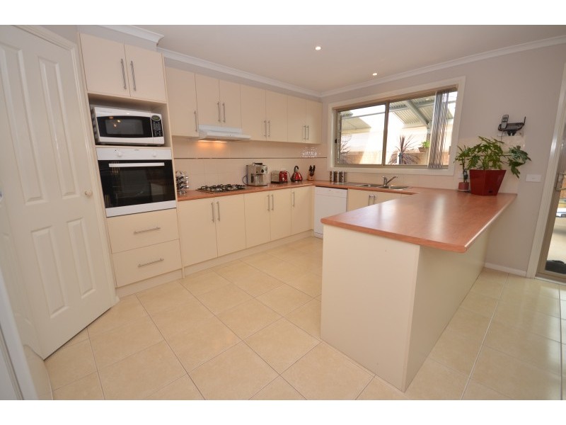 41 Lanita Street, Delacombe VIC 3356