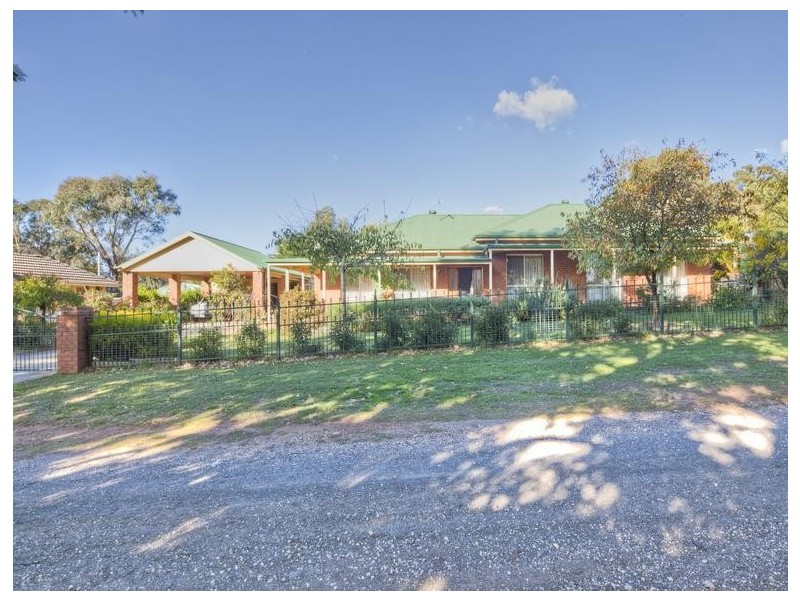 424 Kingston Road, Kingston VIC 3364