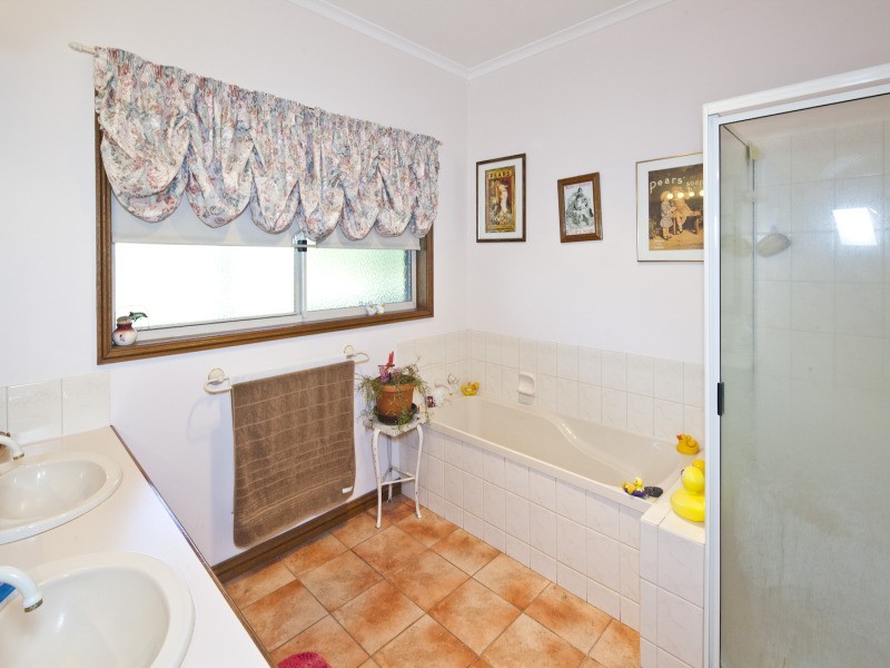 424 Kingston Road, Kingston VIC 3364