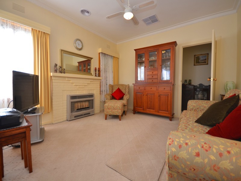 123 Beverin Street, Sebastopol VIC 3356