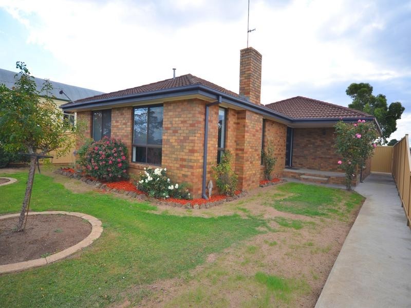 6 Market Street, Miners Rest VIC 3352