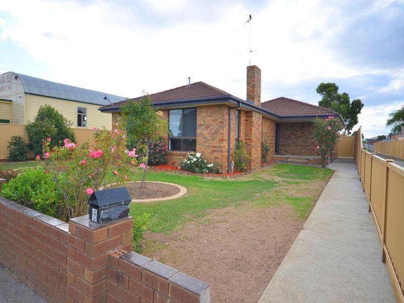 6 Market Street, Miners Rest VIC 3352