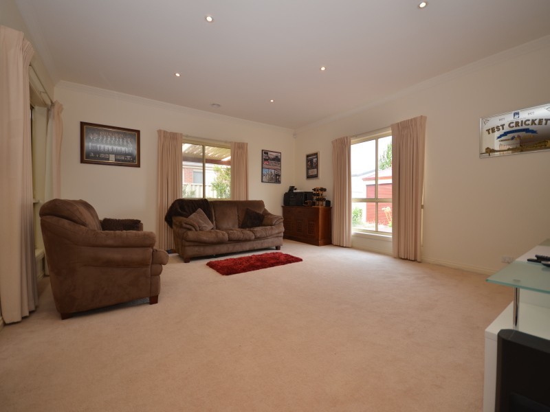 1913 Sturt Street, Alfredton VIC 3350