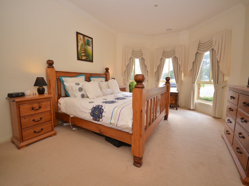 1913 Sturt Street, Alfredton VIC 3350