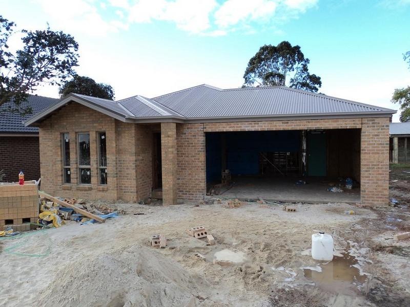 32 Dundas Street, Miners Rest VIC 3352
