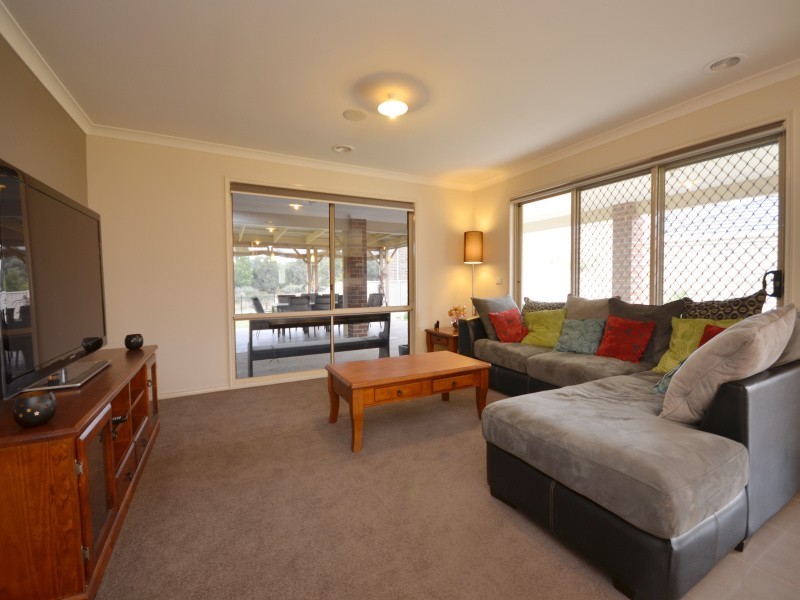 3 Carnaby Way, Ballarat VIC 3350