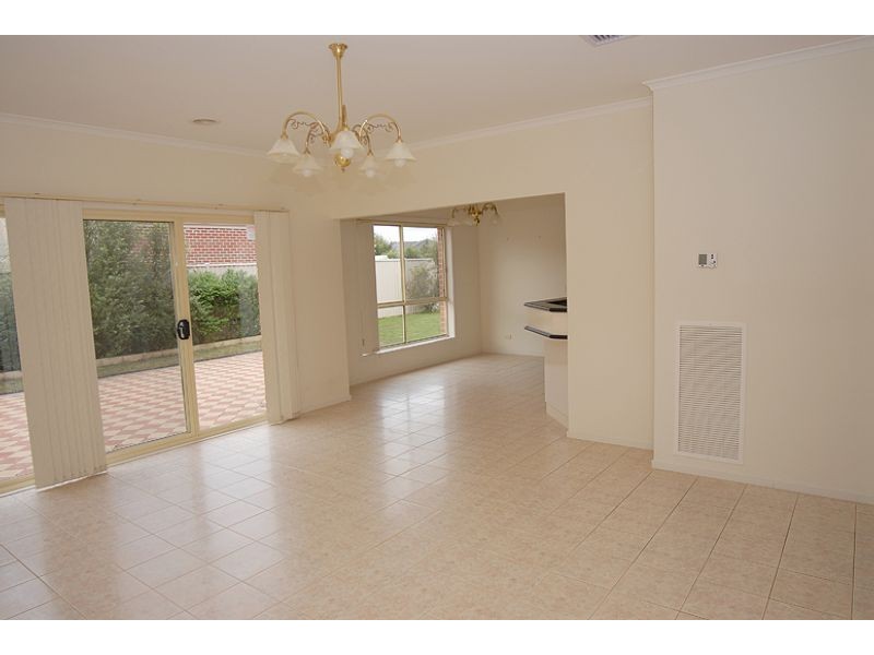 35 Dyson Drive, Alfredton VIC 3350