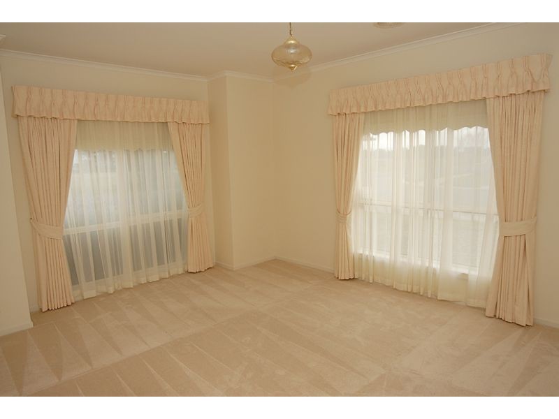 35 Dyson Drive, Alfredton VIC 3350