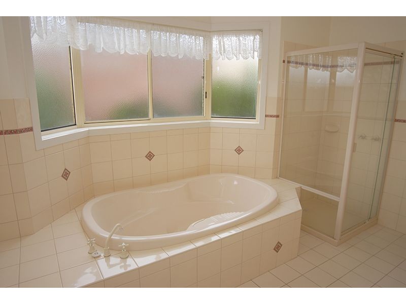 35 Dyson Drive, Alfredton VIC 3350