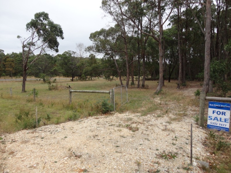 147 Grevillea Drive, Enfield VIC 3352