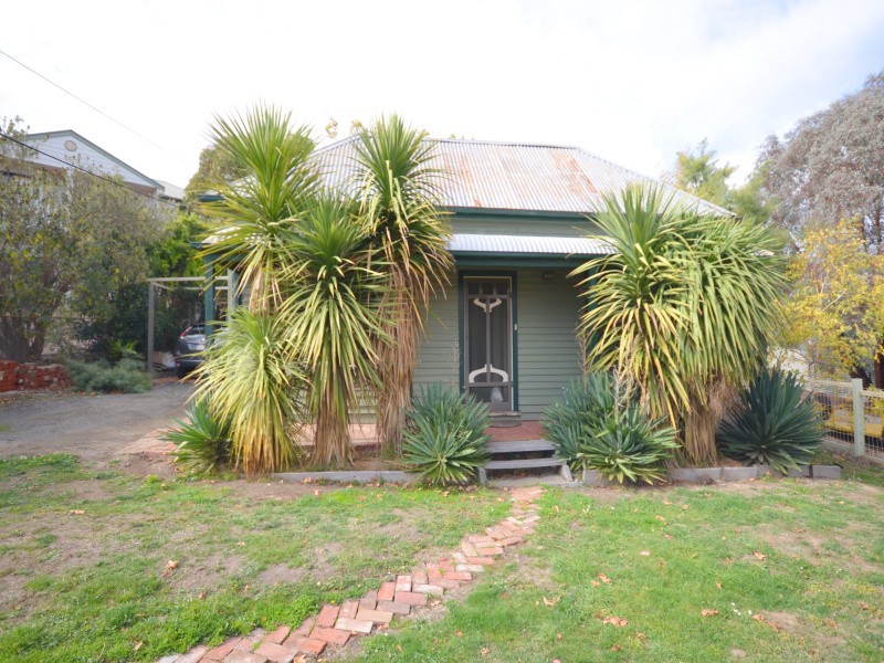 7 Heales Street, Mount Pleasant VIC 3350