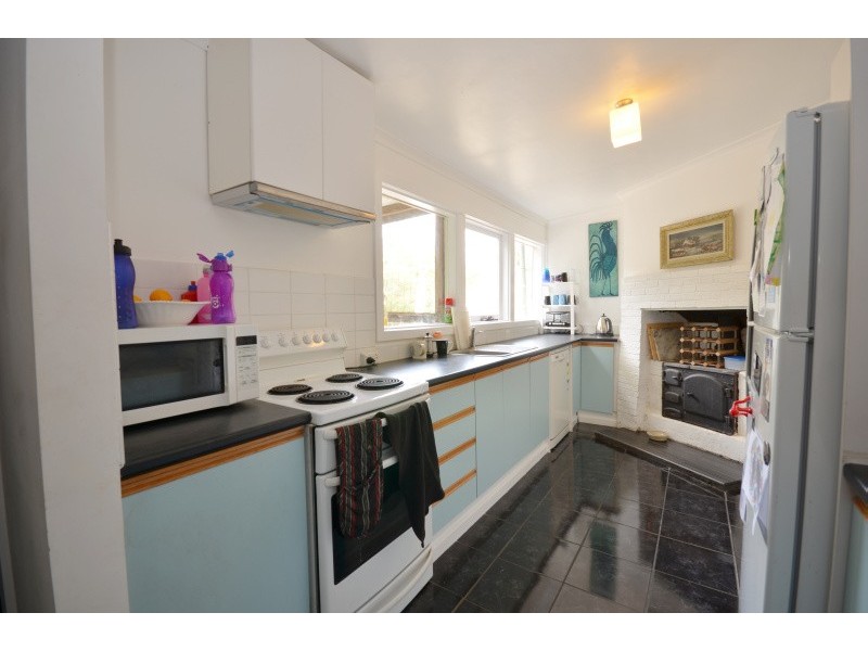 7 Heales Street, Mount Pleasant VIC 3350