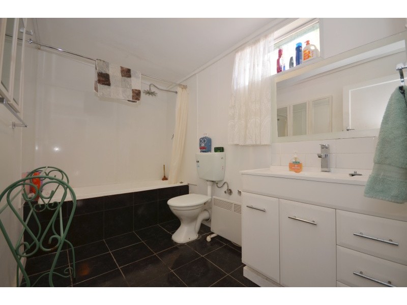 7 Heales Street, Mount Pleasant VIC 3350