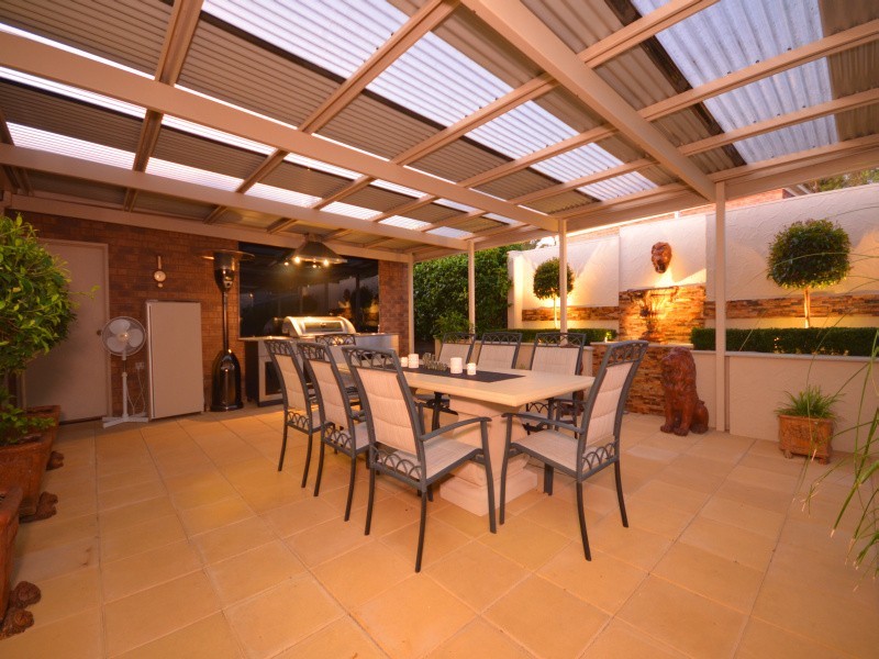 1 Oakbank Drive, Mount Helen VIC 3350