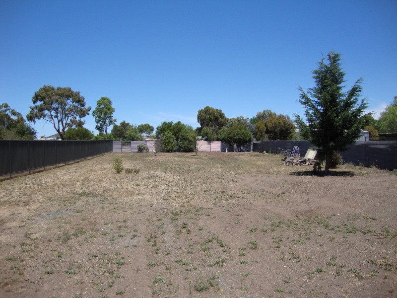 7a Clarke Street, Miners Rest VIC 3352