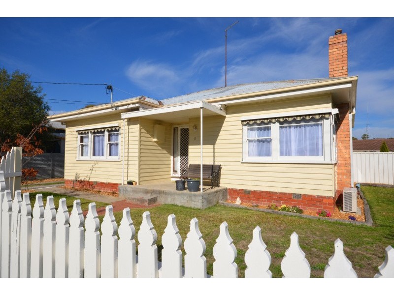 17 Gale Street, Canadian VIC 3350