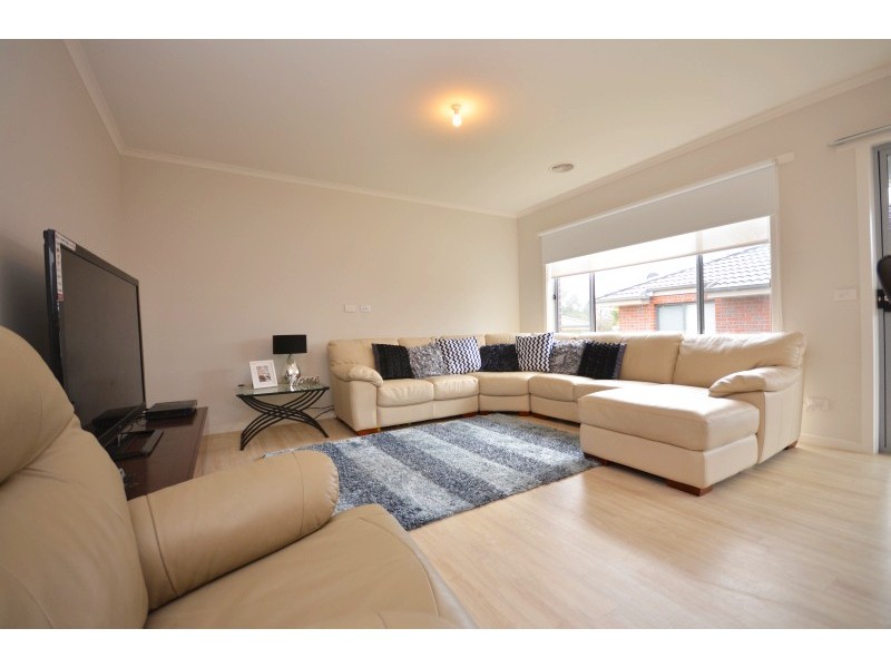 15 Orbost Drive, Miners Rest VIC 3352