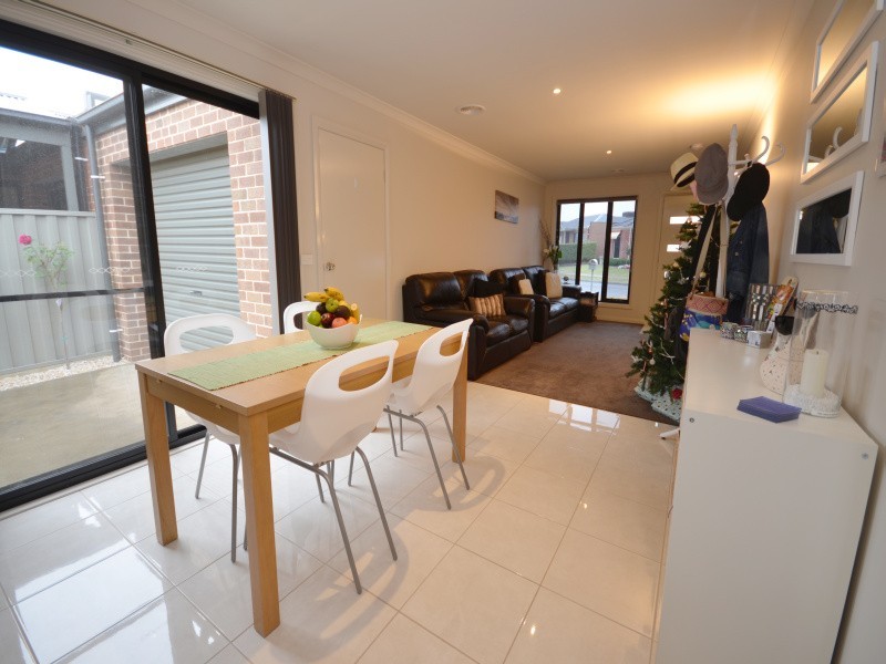 36 Ashwood Gardens, Mitchell Park VIC 3355