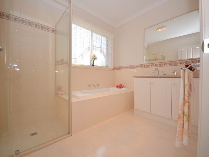 7698 Midland Highway, Magpie VIC 3352
