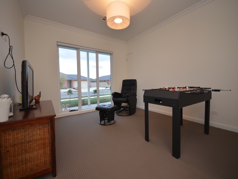 38 Cuzens Road, Alfredton VIC 3350