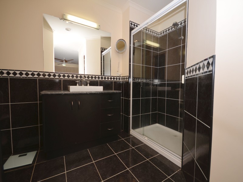 1 Oakbank Drive, Mount Helen VIC 3350