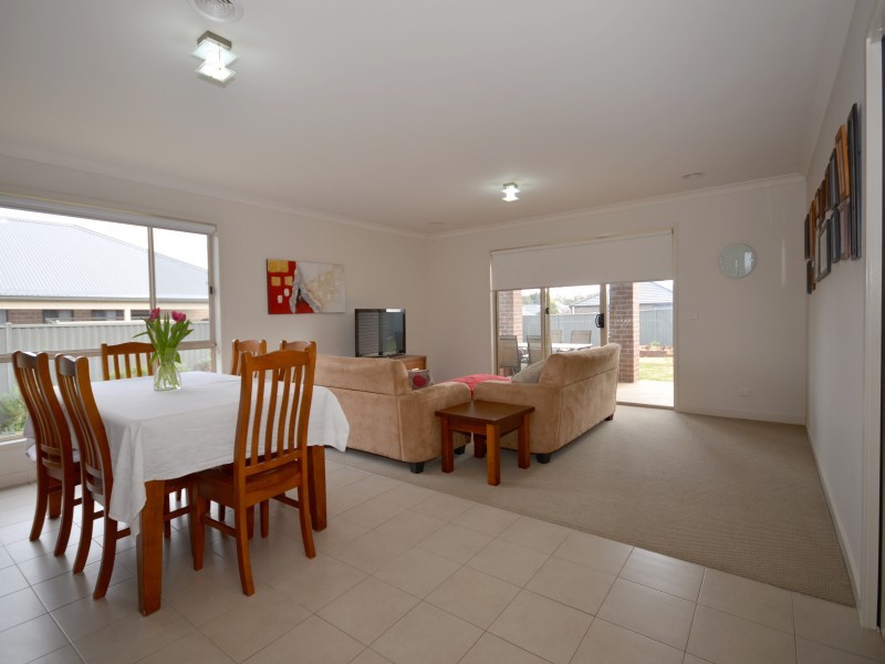 12 Miles Street, Sebastopol VIC 3356