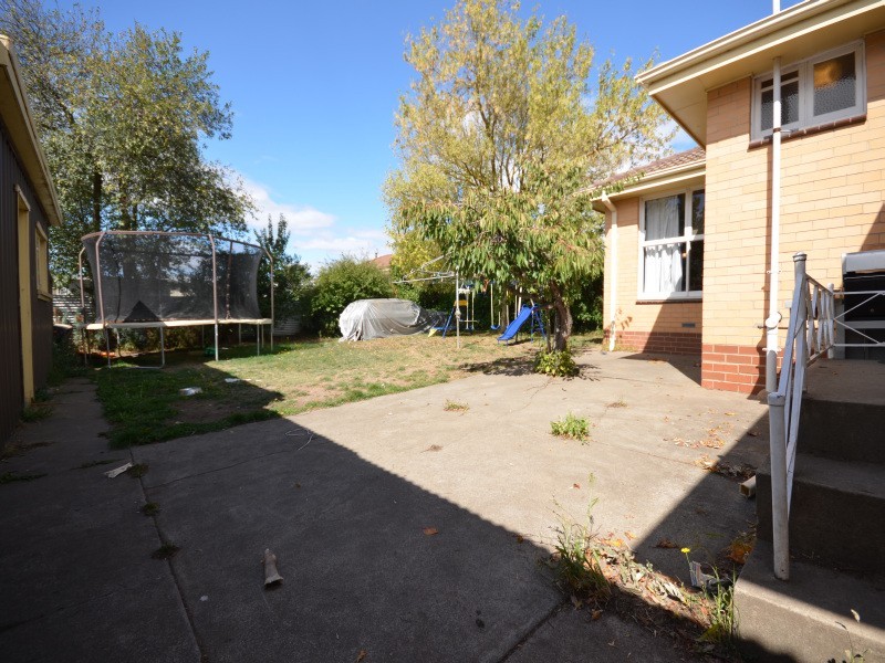 8 Mathilda Street, Wendouree VIC 3355