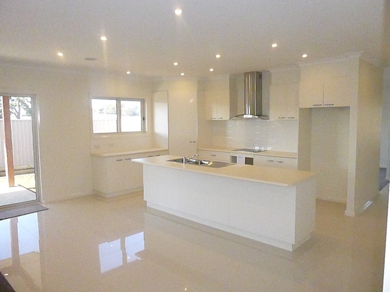 4 Countess Road, Delacombe VIC 3356