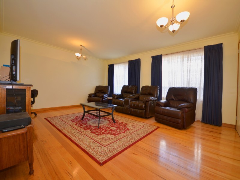 4 Sylvan Court, Delacombe VIC 3356