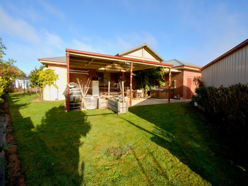 4 Sylvan Court, Delacombe VIC 3356