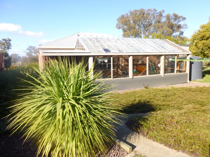 36 James Court, Smythes Creek VIC 3351