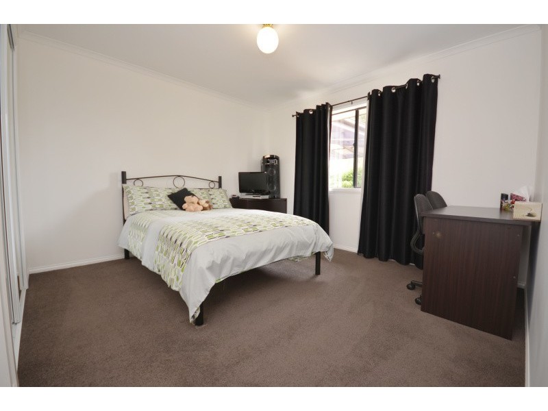 33 Adina Road, Ross Creek VIC 3351