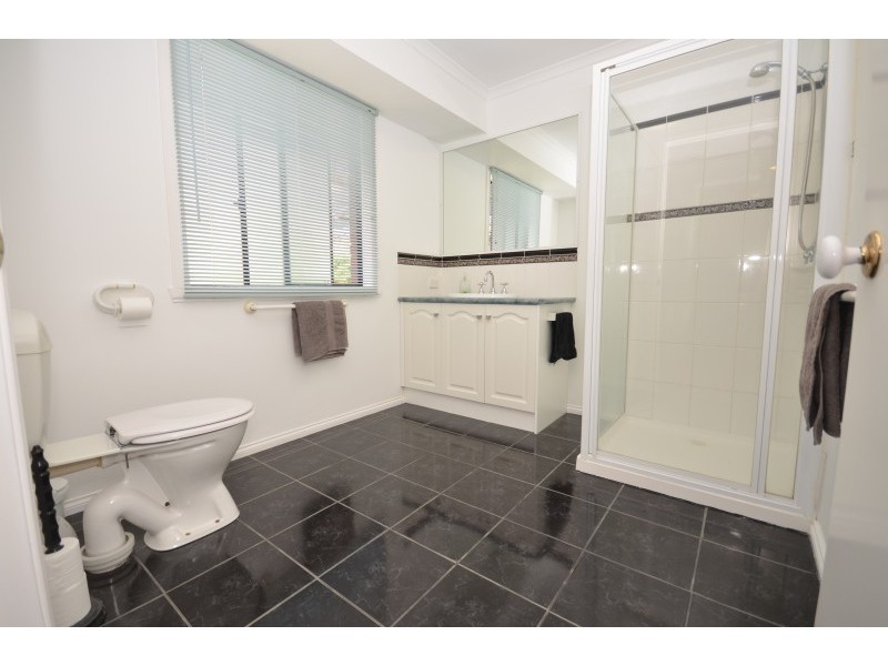 33 Adina Road, Ross Creek VIC 3351