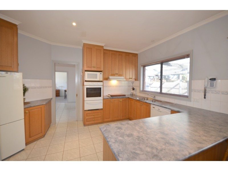 3 Wyndholm Crescent, Wendouree VIC 3355