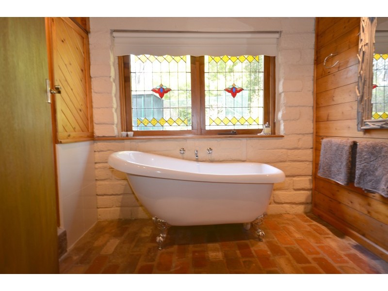 65 Laurence Drive, Snake Valley VIC 3351