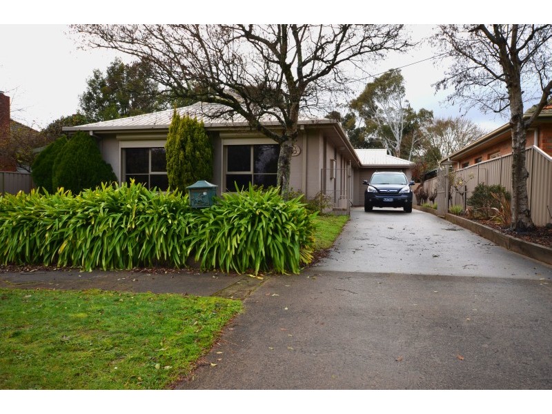 16 Ritchie Street, Brown Hill VIC 3350