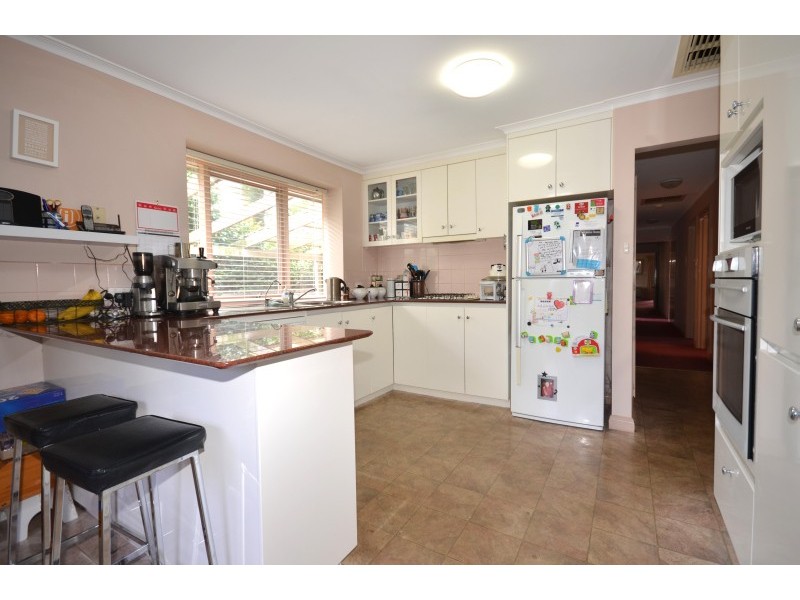 16 Ritchie Street, Brown Hill VIC 3350
