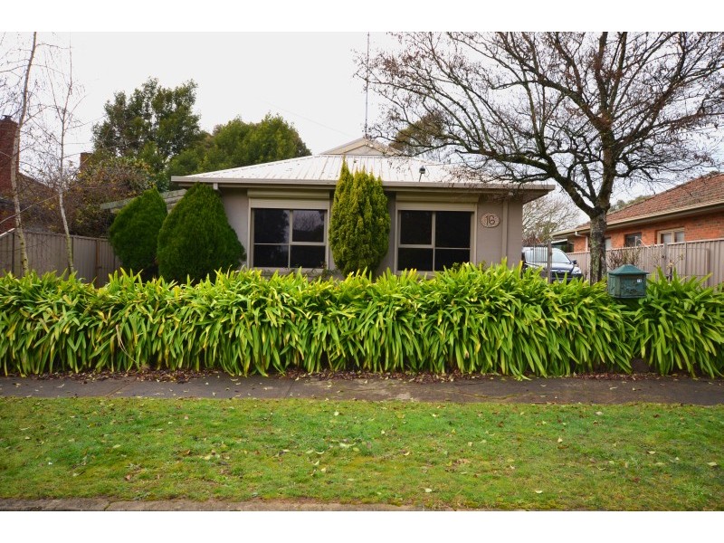 16 Ritchie Street, Brown Hill VIC 3350