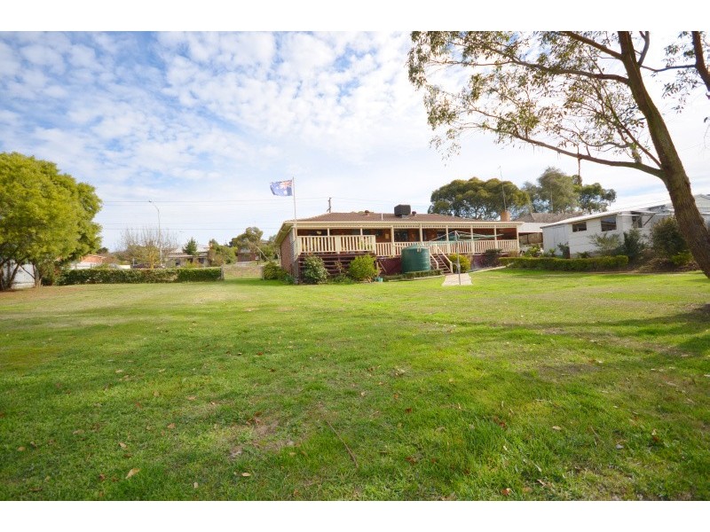 923 Geelong Road, Canadian VIC 3350