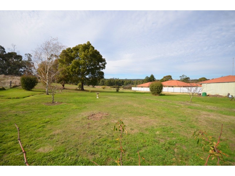 923 Geelong Road, Canadian VIC 3350